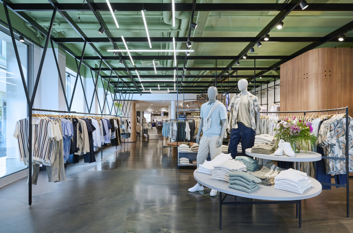 Mode Bruns Oldenburg Geschäft Indoor Ladeneinrichtung